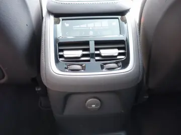 VOLVO XC90 Plus T8 AWD Plug-in hybrid Four-C HeadUp