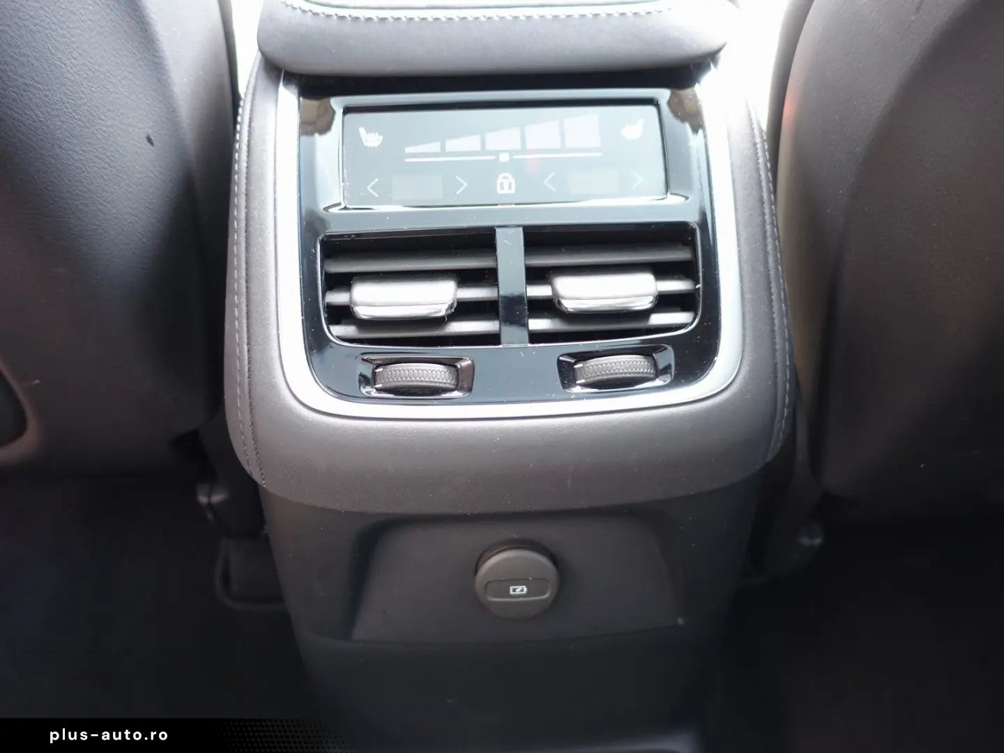 VOLVO XC90 Plus T8 AWD Plug-in hybrid Four-C HeadUp