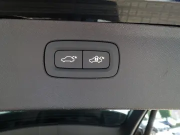 VOLVO XC90 Plus T8 AWD Plug-in hybrid Four-C HeadUp