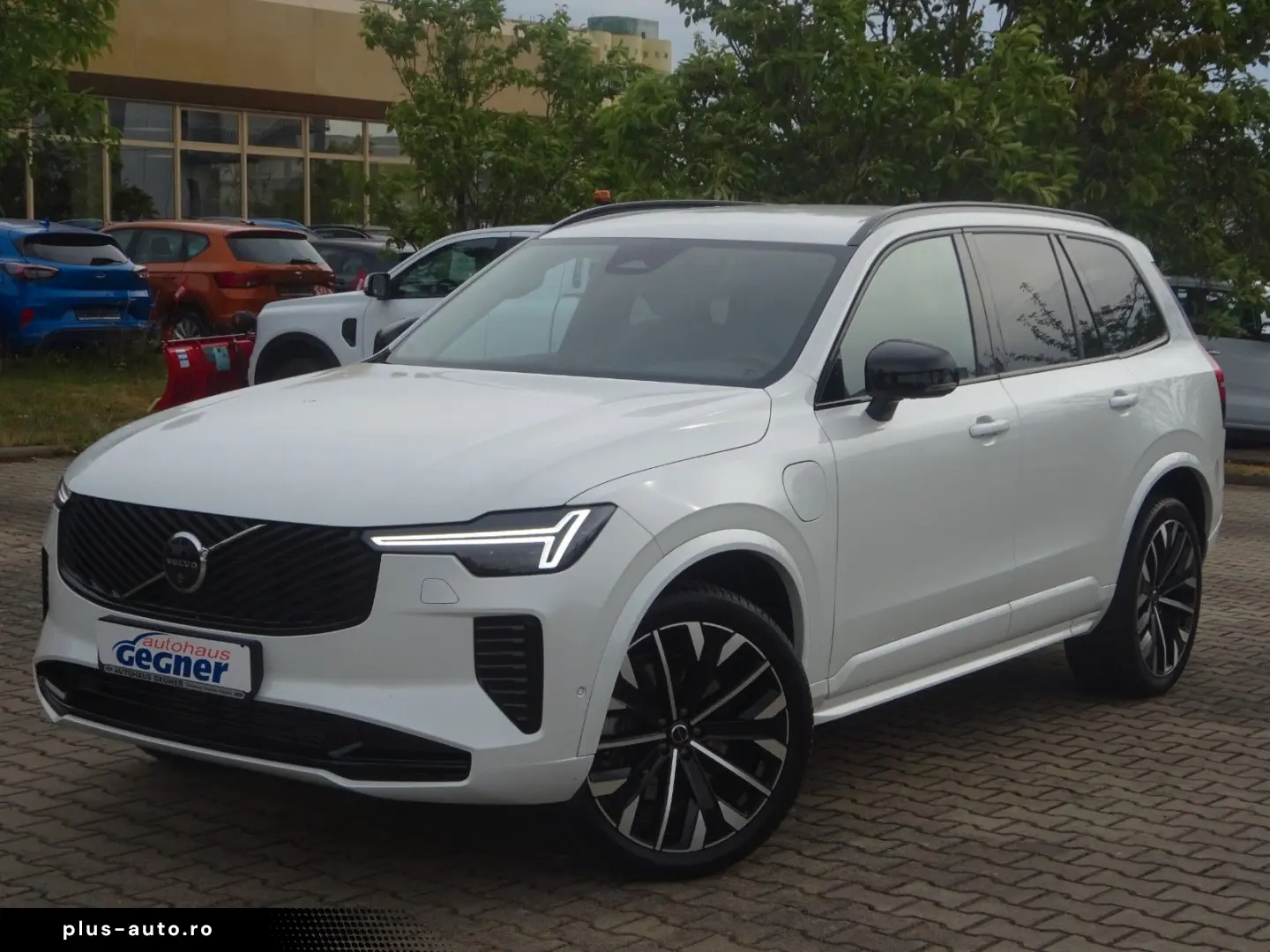 VOLVO XC90 Plus 455PS Autm. Dark PHEV AWD Luftfahrwerk