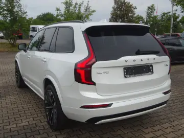 VOLVO XC90 Plus 455PS Autm. Dark PHEV AWD Luftfahrwerk