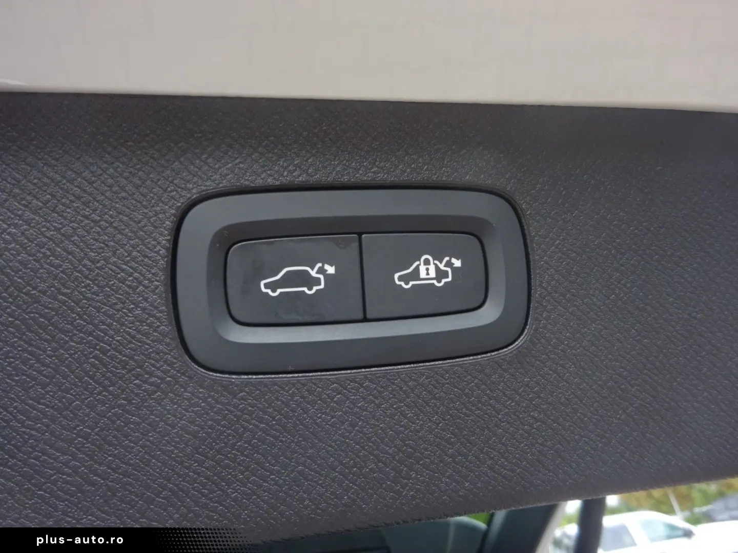 VOLVO XC90 Plus 455PS Autm. Dark PHEV AWD Luftfahrwerk