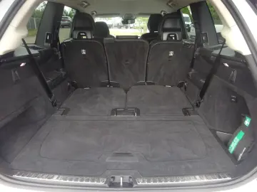 VOLVO XC90 Plus 455PS Autm. Dark PHEV AWD Luftfahrwerk