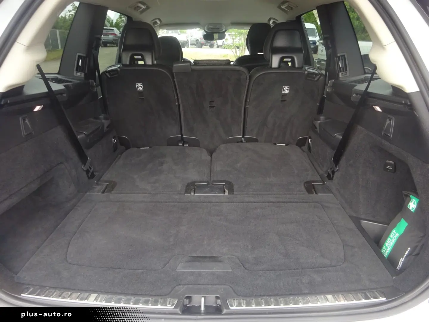 VOLVO XC90 Plus 455PS Autm. Dark PHEV AWD Luftfahrwerk