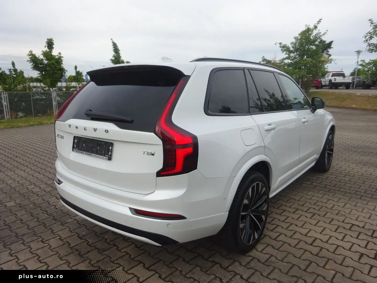 VOLVO XC90 Plus 455PS Autm. Dark PHEV AWD Luftfahrwerk
