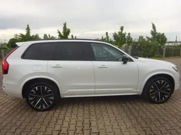 VOLVO XC90 Plus 455PS Autm. Dark PHEV AWD Luftfahrwerk