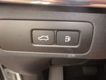 VOLVO XC90 Plus 455PS Autm. Dark PHEV AWD Luftfahrwerk