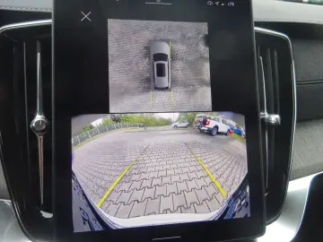 VOLVO XC90 Plus 455PS Autm. Dark PHEV AWD Luftfahrwerk