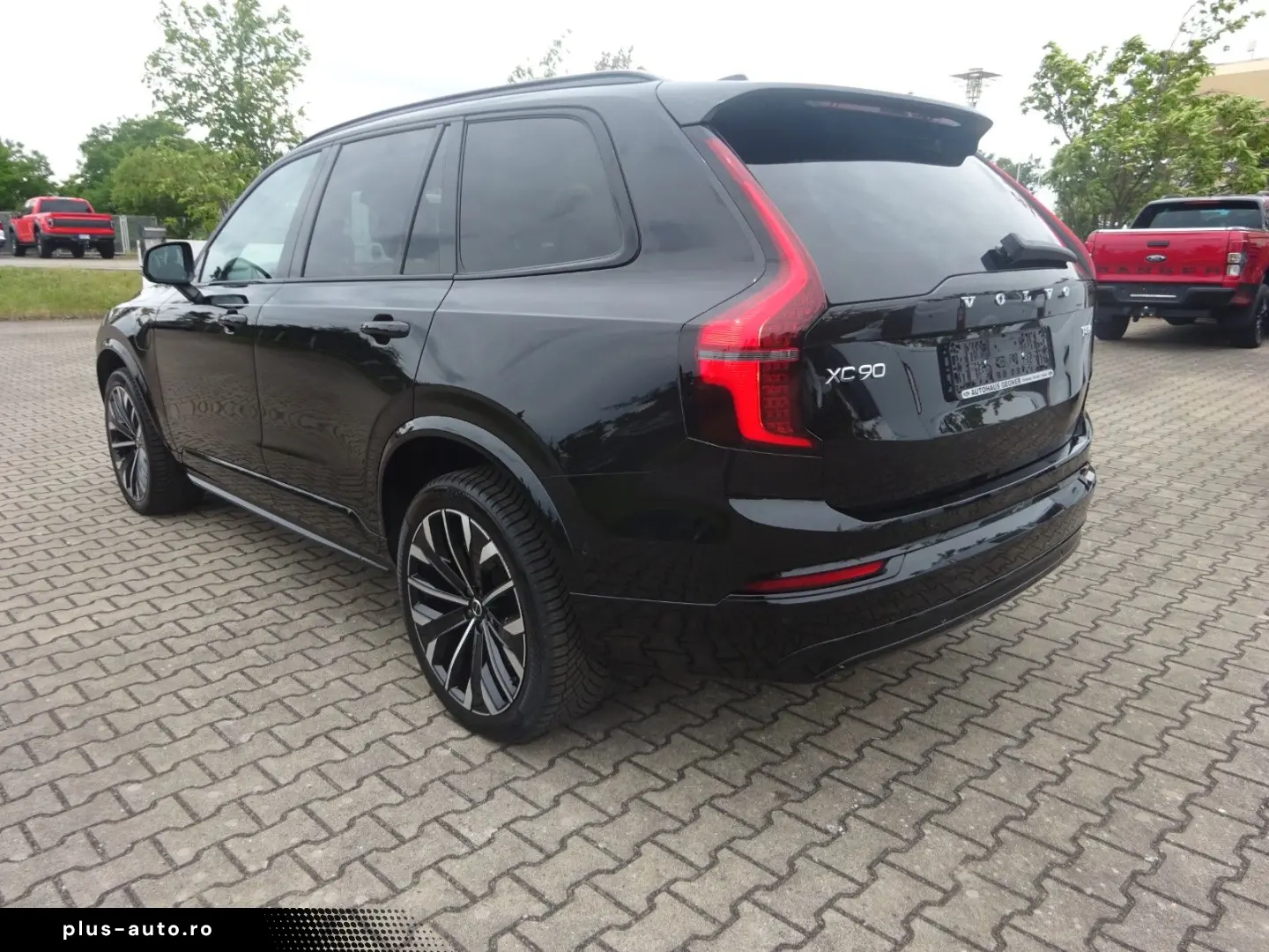 VOLVO XC90 Plus 455PS Autm. Dark PHEV AWD Luftfahrwerk