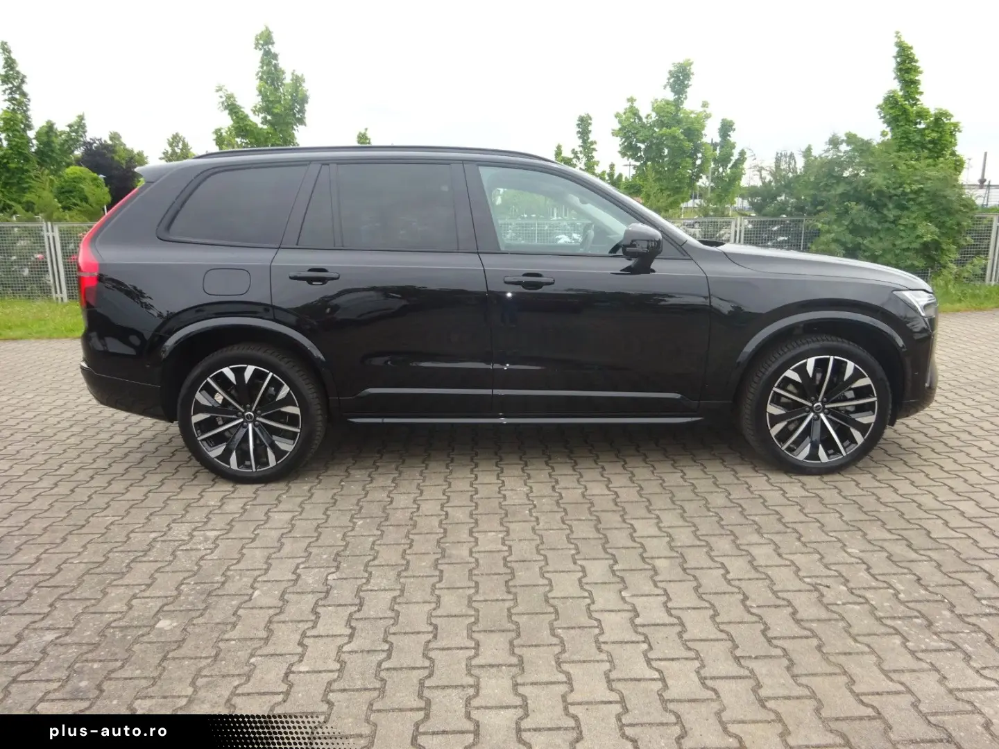 VOLVO XC90 Plus 455PS Autm. Dark PHEV AWD Luftfahrwerk