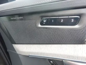 VOLVO XC90 Plus 455PS Autm. Dark PHEV AWD Luftfahrwerk