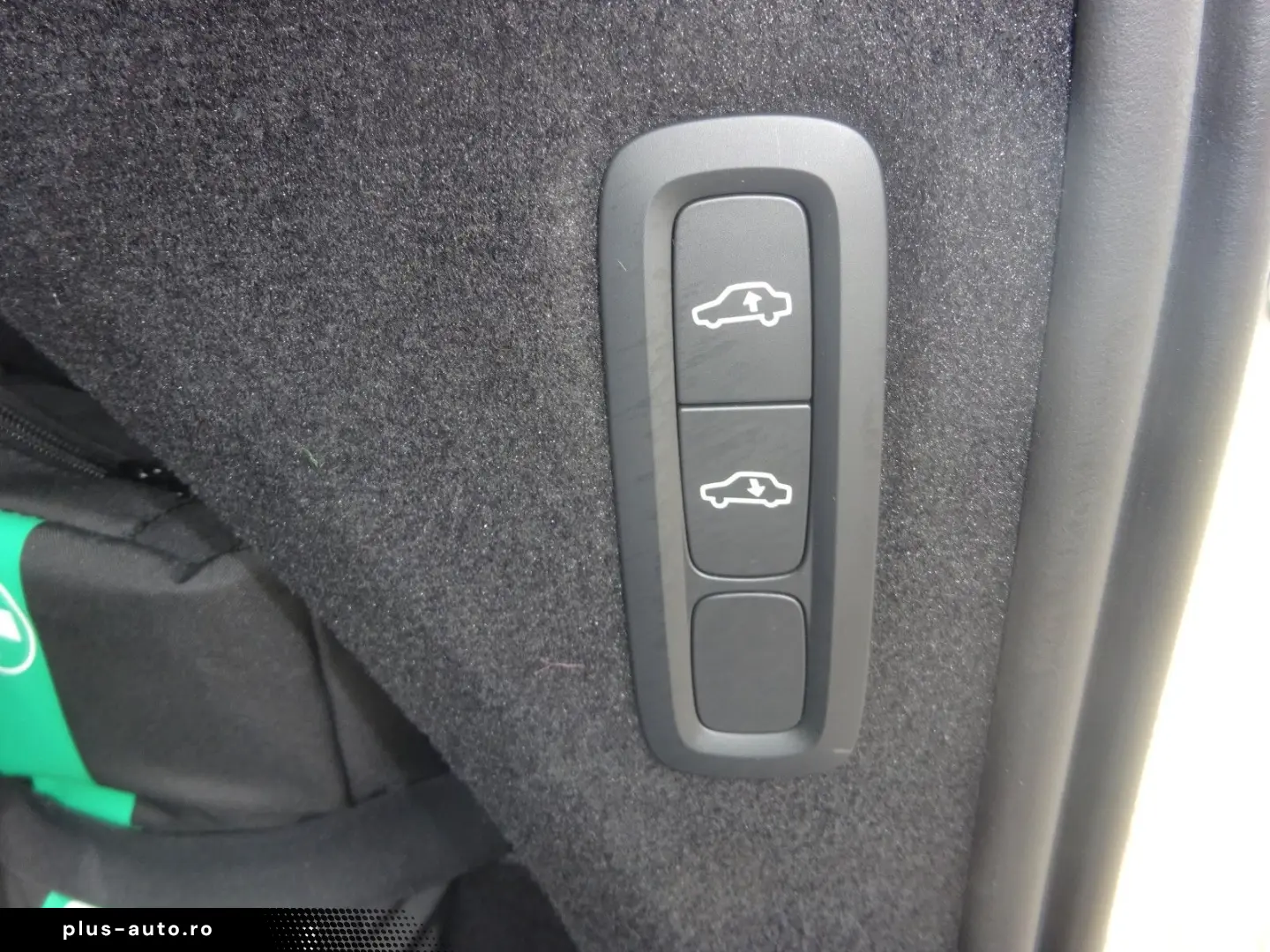 VOLVO XC90 Plus 455PS Autm. Dark PHEV AWD Luftfahrwerk