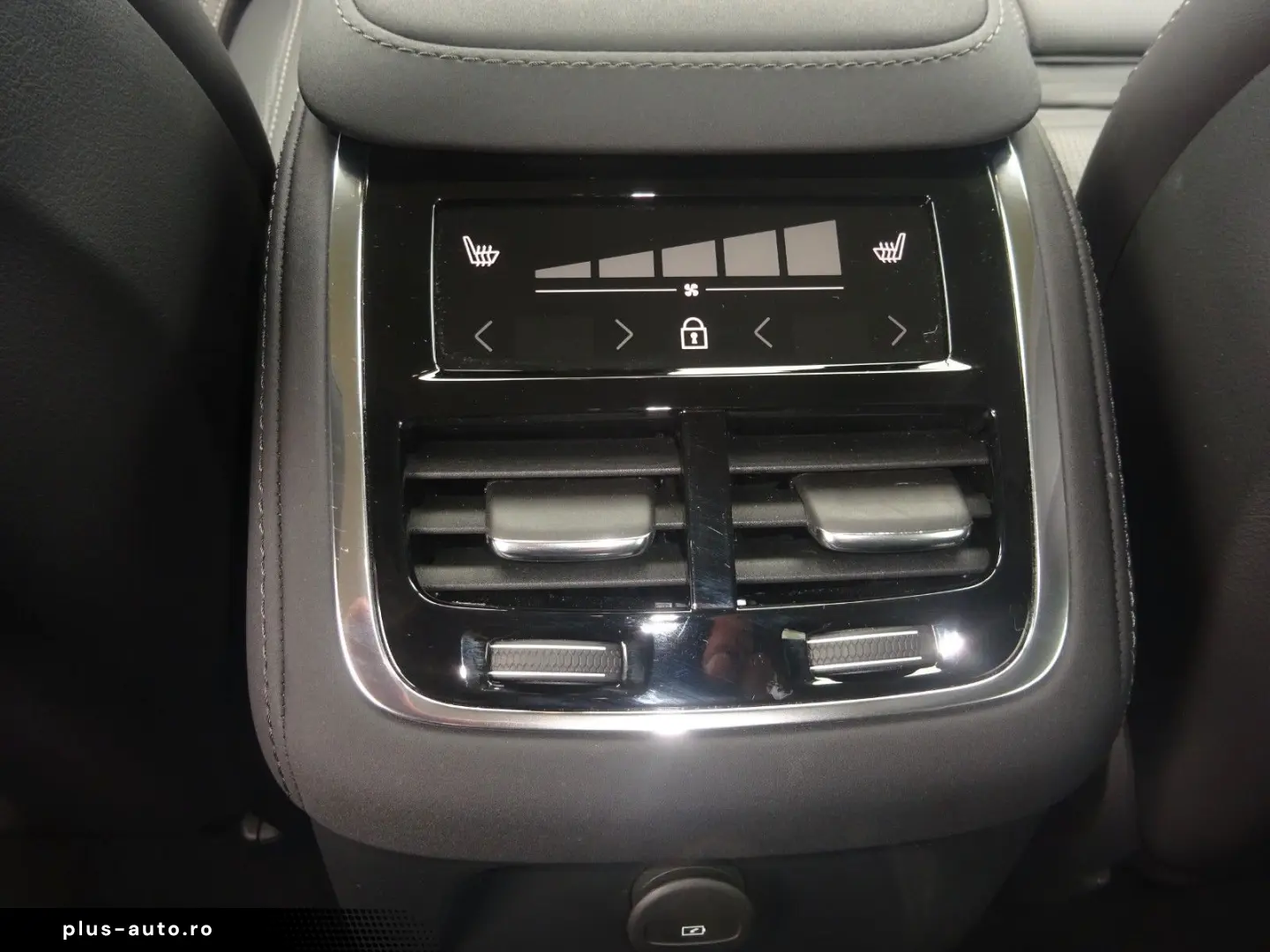 VOLVO XC90 Plus 455PS Autm. Dark PHEV AWD Luftfahrwerk