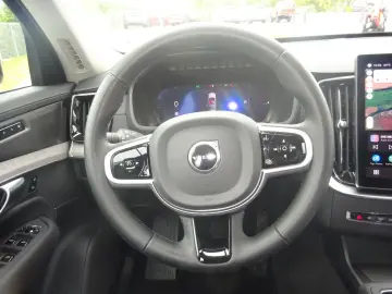 VOLVO XC90 Plus 455PS Autm. Dark PHEV AWD Luftfahrwerk