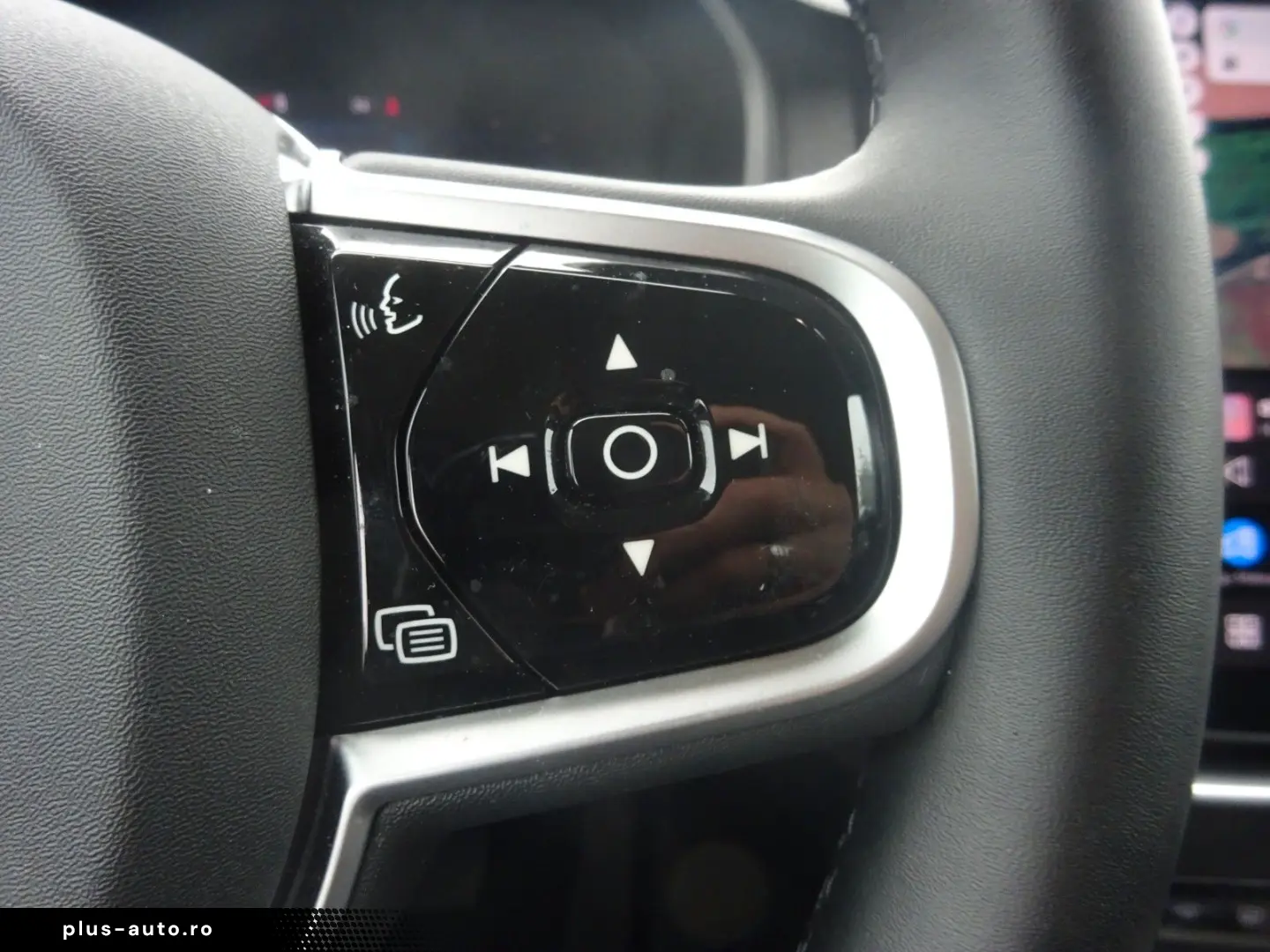 VOLVO XC90 Plus 455PS Autm. Dark PHEV AWD Luftfahrwerk