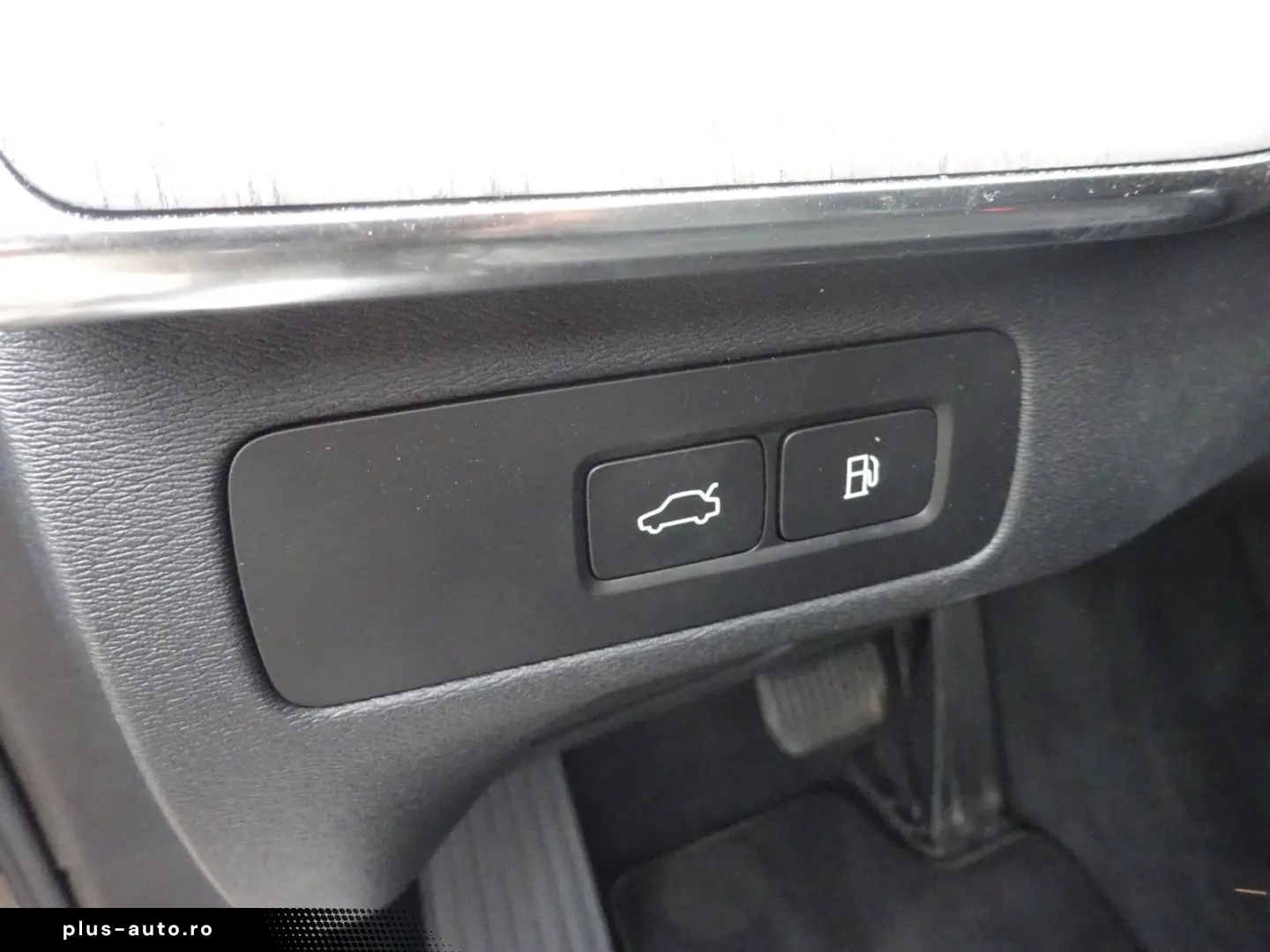 VOLVO XC90 Plus 455PS Autm. Dark PHEV AWD Luftfahrwerk