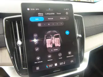VOLVO XC90 Plus 455PS Autm. Dark PHEV AWD Luftfahrwerk