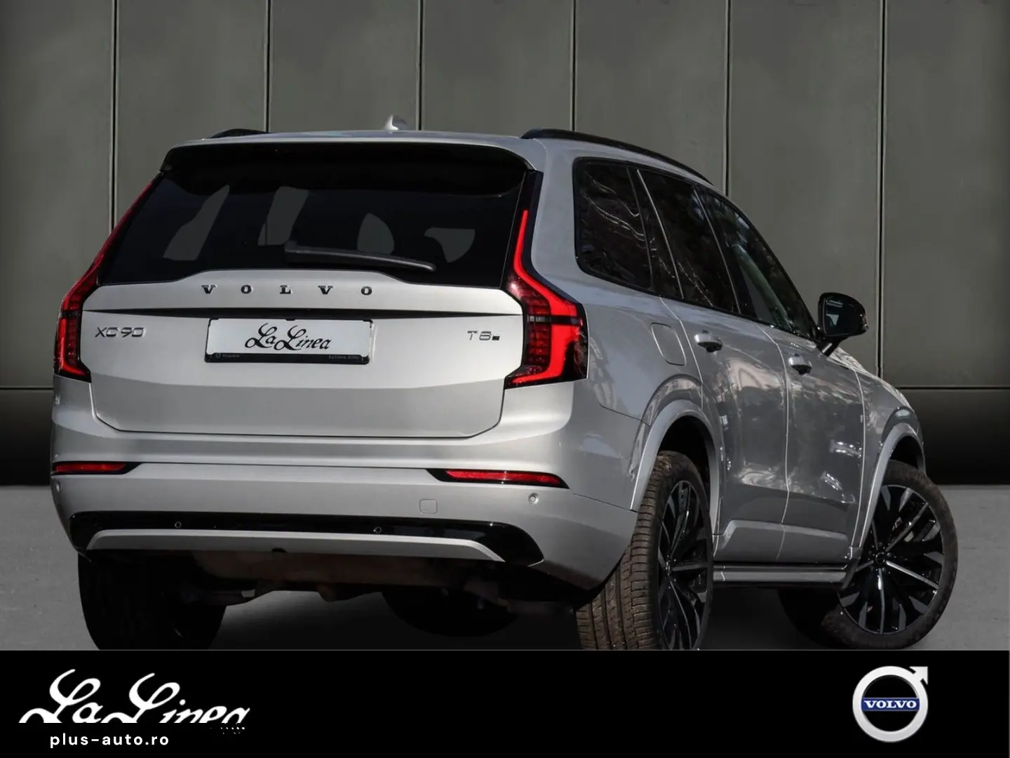 VOLVO XC90 T8 Recharge AWD Plus Dark Reskin NP 105.730
