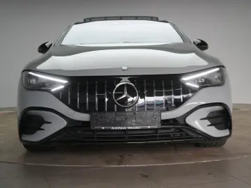MERCEDES-BENZ EQE 53 4Matic Superscreen Leder Distro…