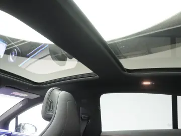 MERCEDES-BENZ EQE 53 4Matic Superscreen Leder Distro…