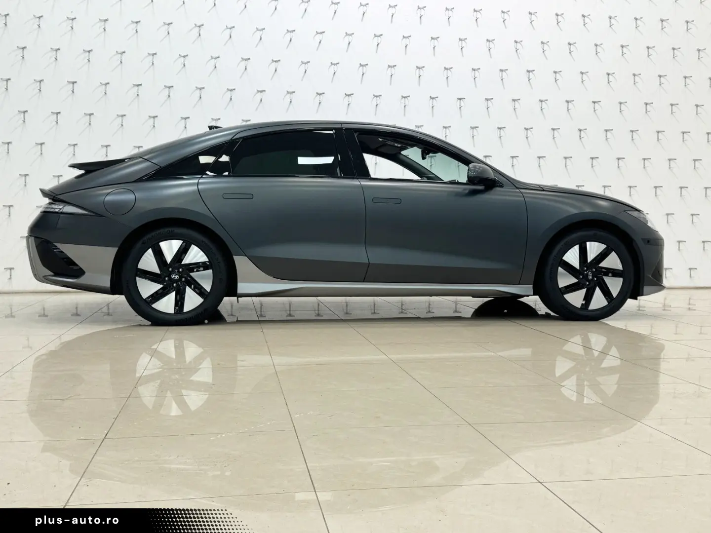 HYUNDAI IONIQ 6 77 4kWh 325ps 4WD Uniq 360 K BOSE Leder