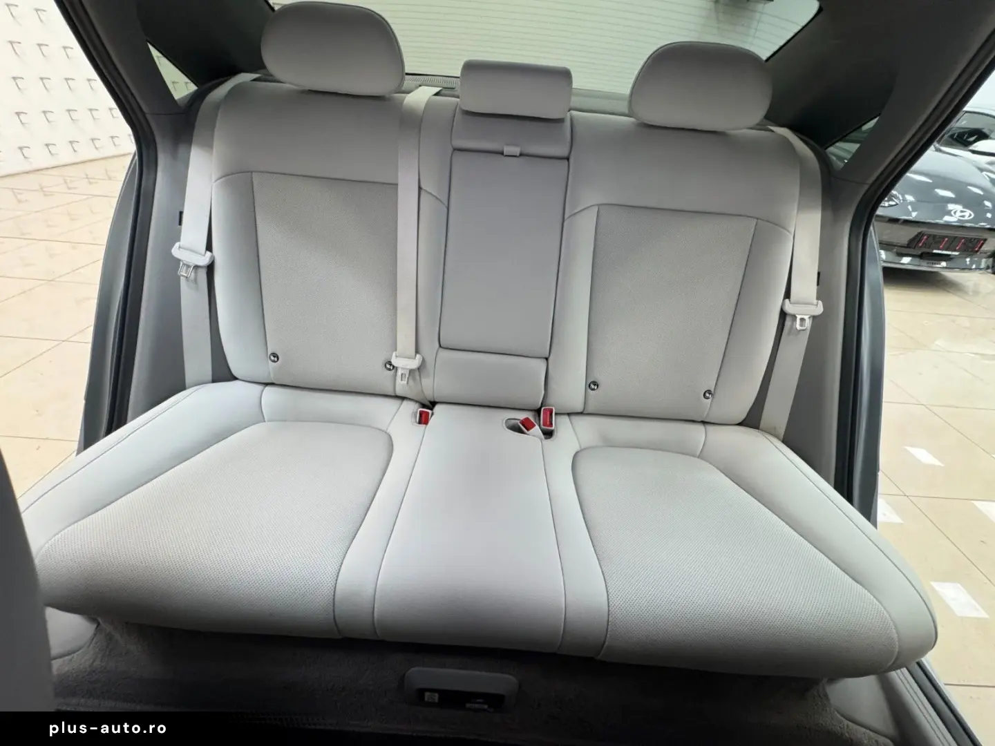 HYUNDAI IONIQ 6 77 4kWh 325ps 4WD Uniq 360 K BOSE Leder