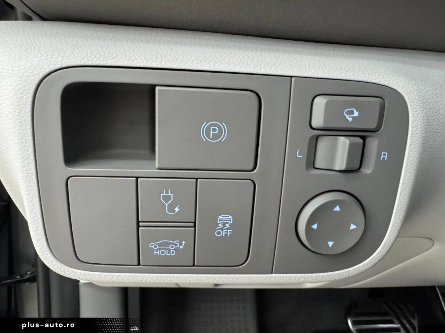 HYUNDAI IONIQ 6 77 4kWh 325ps 4WD Uniq 360 K BOSE Leder