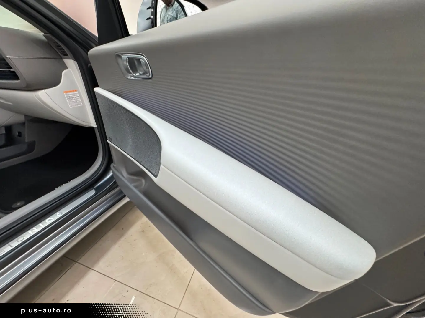 HYUNDAI IONIQ 6 77 4kWh 325ps 4WD Uniq 360 K BOSE Leder