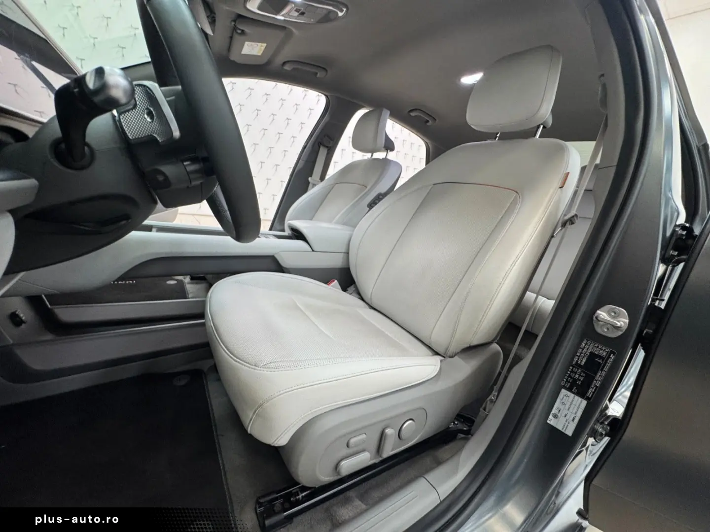HYUNDAI IONIQ 6 77 4kWh 325ps 4WD Uniq 360 K BOSE Leder