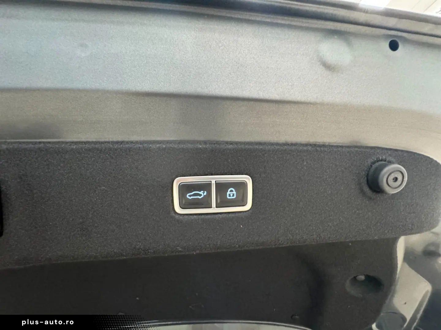 HYUNDAI IONIQ 6 77 4kWh 325ps 4WD Uniq 360 K BOSE Leder