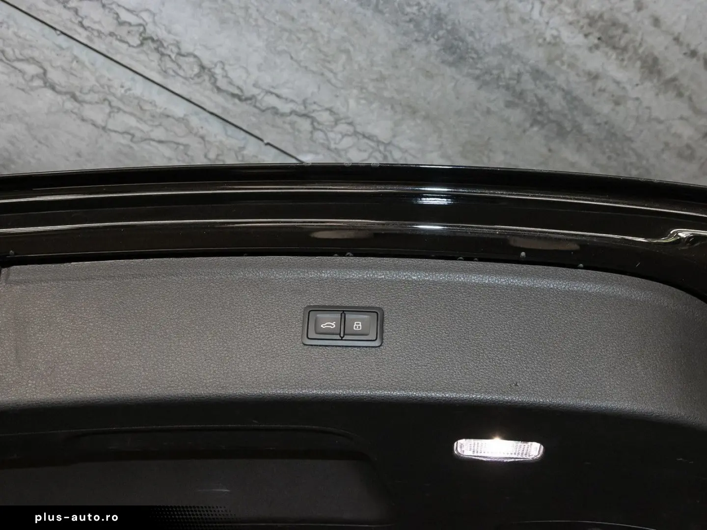 AUDI Q5 advanced 40 TDI quattro Matrix Keyless AHK