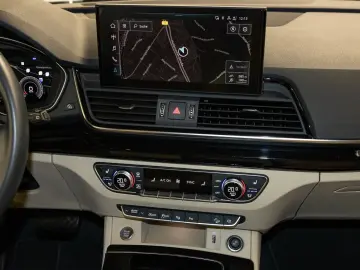 AUDI Q5 advanced 40 TDI quattro Matrix Keyless AHK
