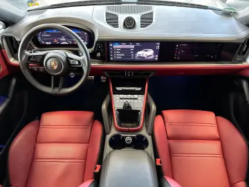 PORSCHE Cayenne S Coupe Carbon Sport-Chrono 18Wege