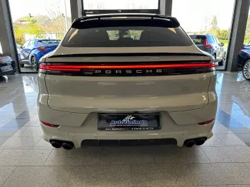 PORSCHE Cayenne S Coupe Carbon Sport-Chrono 18Wege
