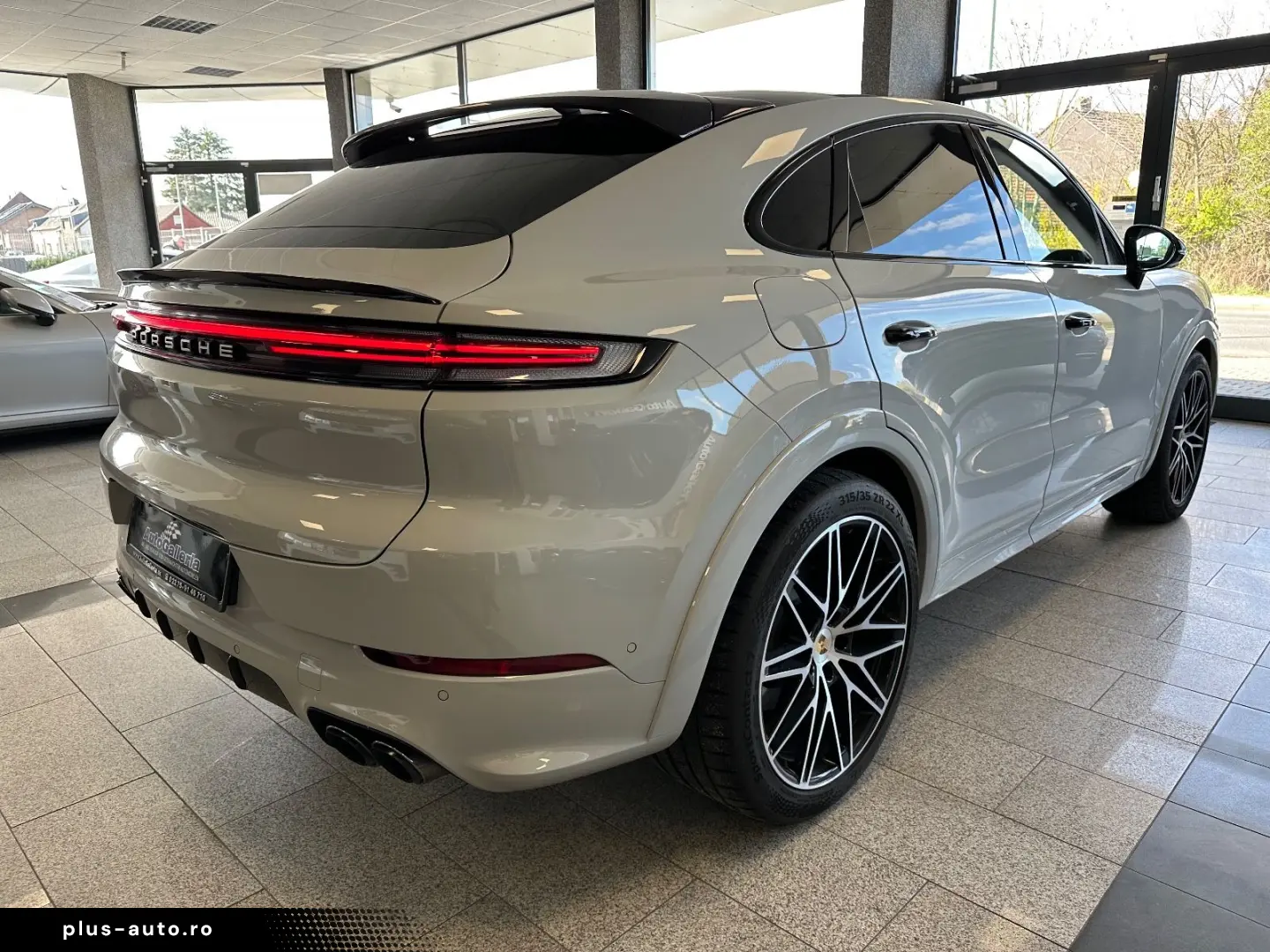 PORSCHE Cayenne S Coupe Carbon Sport-Chrono 18Wege