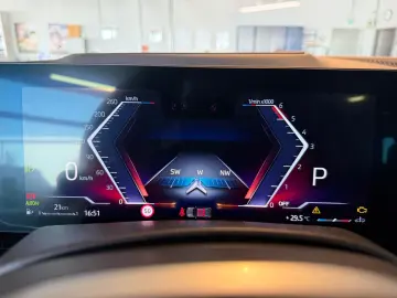 BMW X5 30 XDrive M-Sport PRO PANO ICONIC APP CARPLAY