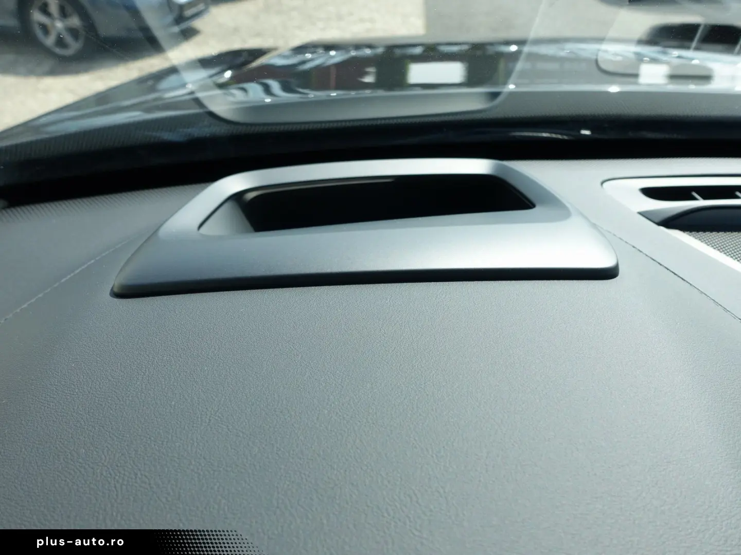 VOLVO XC90 Ultra T8 AWD Plug-in Hybrid Four-C Massage