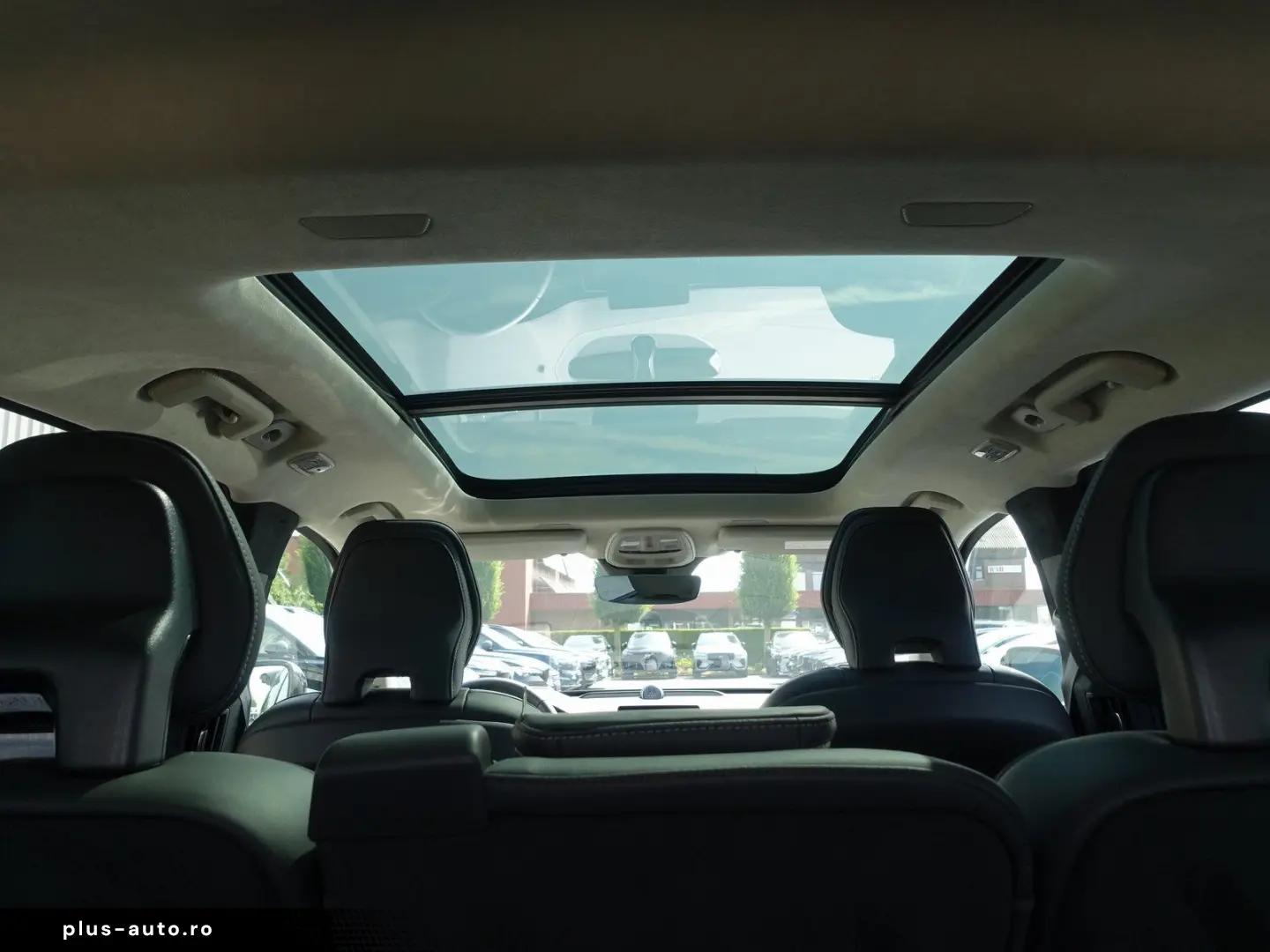 VOLVO XC90 Ultra T8 AWD Plug-in Hybrid Four-C Massage