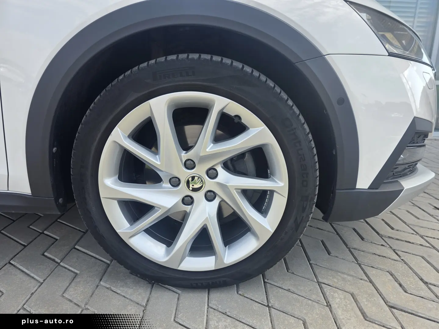 Skoda Octavia Scout 2.0 TDI DSG 150CP