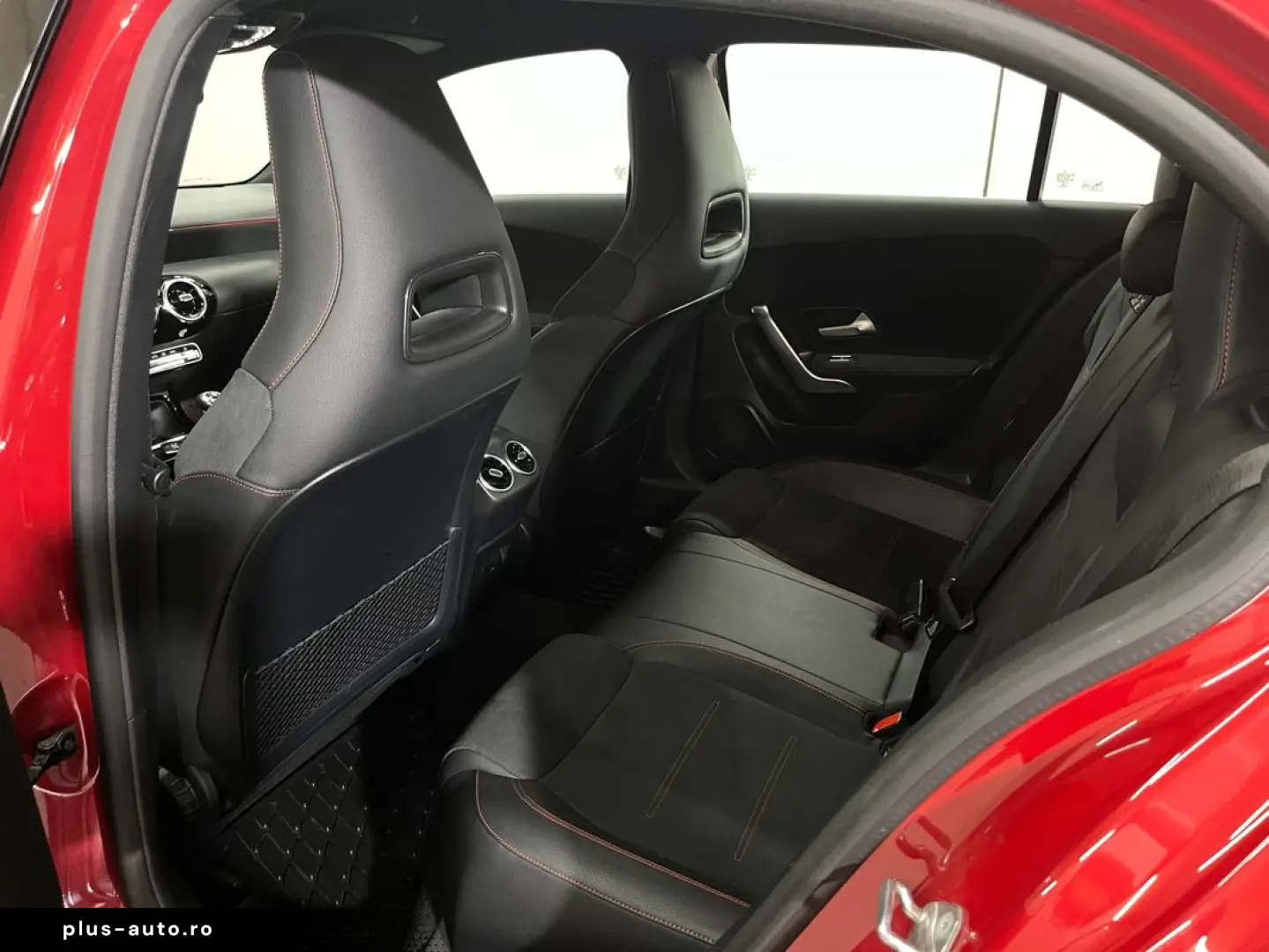 Mercedes-Benz A-200