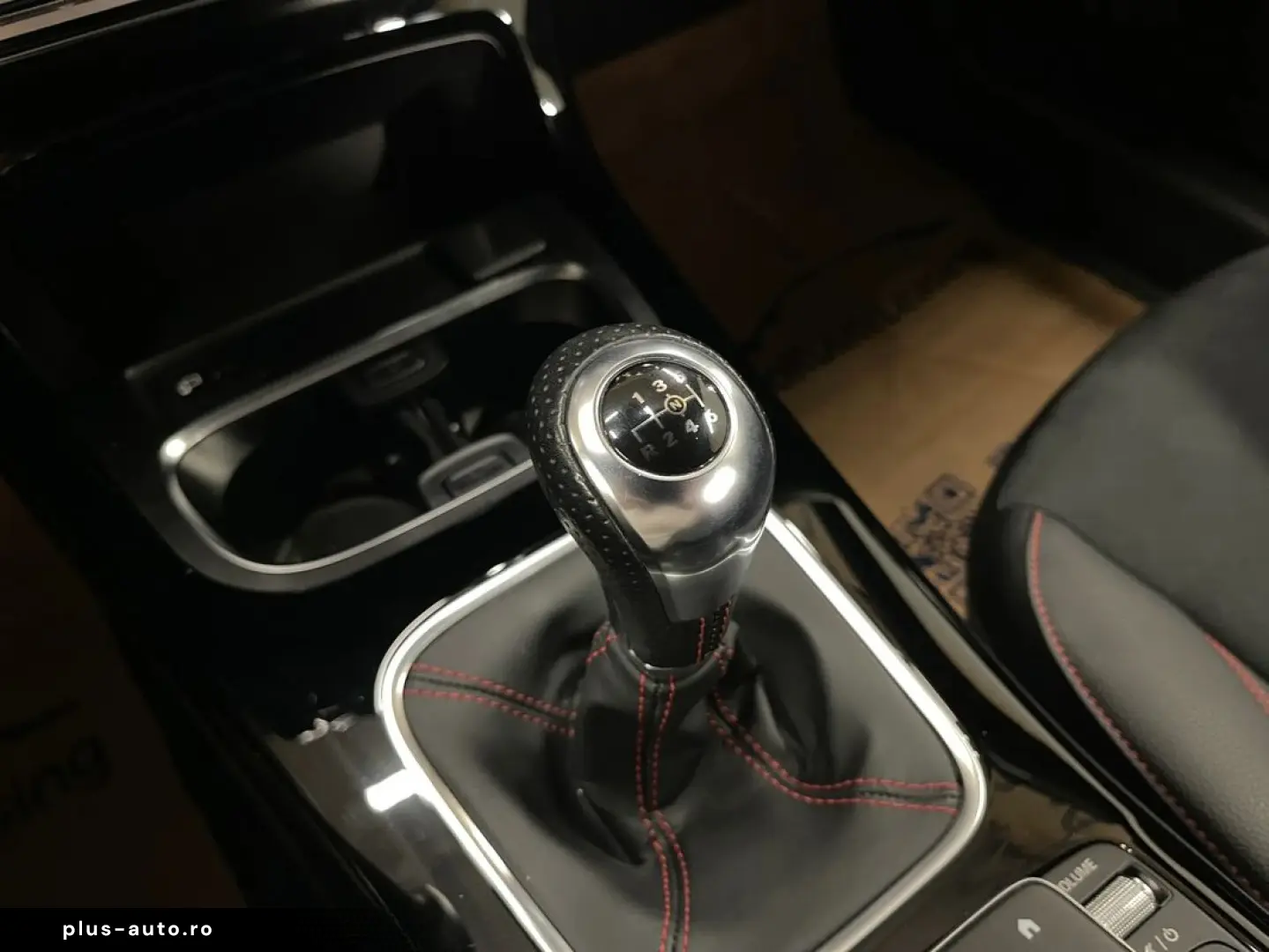 Mercedes-Benz A-200