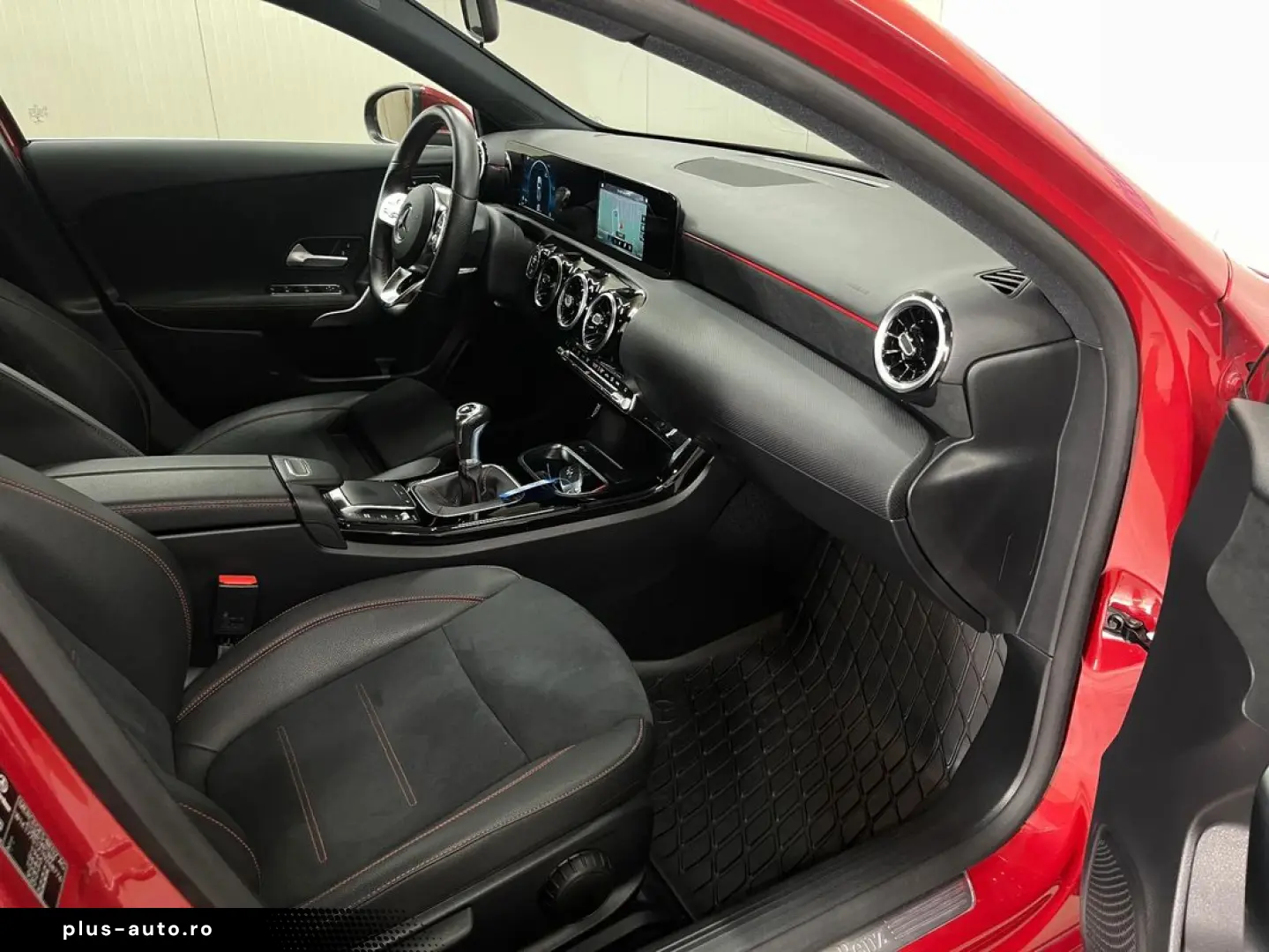 Mercedes-Benz A-200