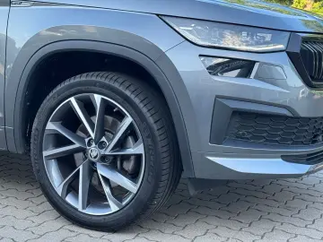 SKODA Kodiaq Sportline 4x4  Pano Leder AHK 360
