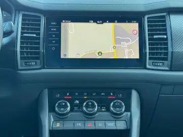 SKODA Kodiaq Sportline 4x4  Pano Leder AHK 360