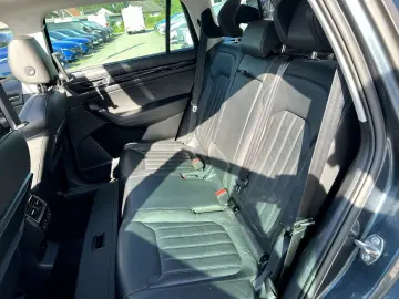 SKODA Kodiaq 2.0 TDI L&K 4x4  LED Navi AHK ACC Pano SH