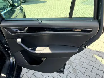SKODA Kodiaq 2.0 TDI L&K 4x4  LED Navi AHK ACC Pano SH