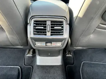 SKODA Kodiaq 2.0 TDI L&K 4x4  LED Navi AHK ACC Pano SH