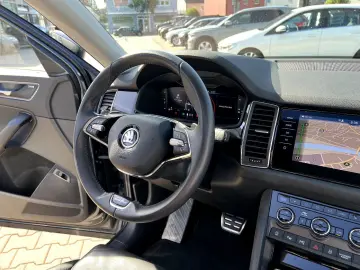 SKODA Kodiaq 2.0 TDI L&K 4x4  LED Navi AHK ACC Pano SH