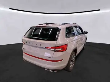 SKODA Kodiaq RS 4x4 2.0 TDI  LED Pano 360  AHK ACC