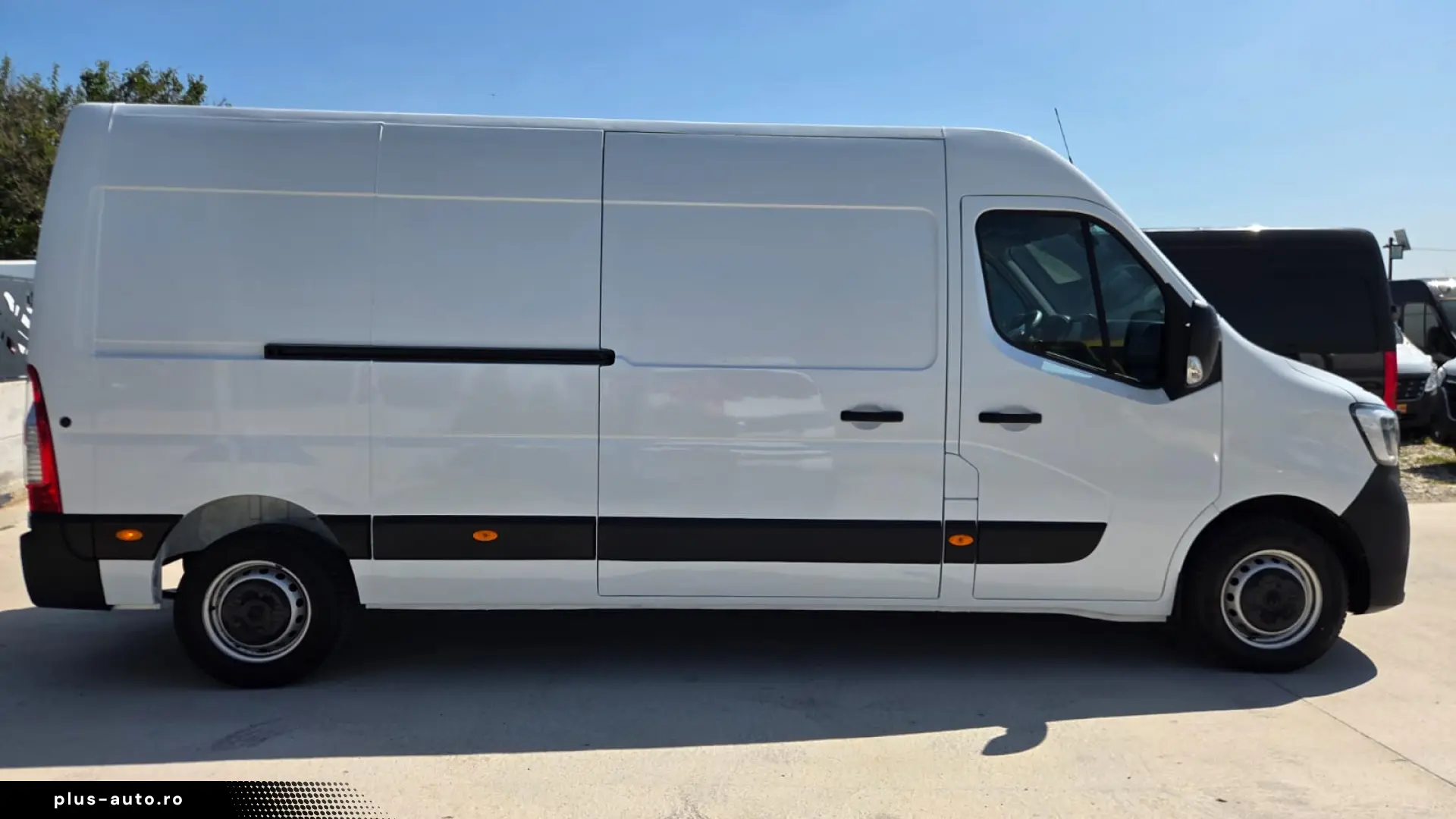 RENAULT NEW MASTER L3H2